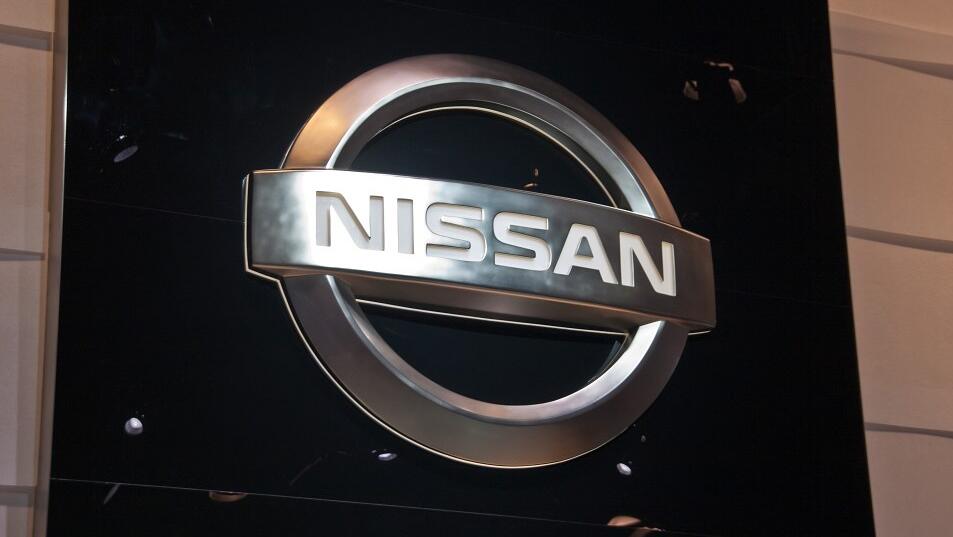 Mercedes sells off entire stake in Nissan