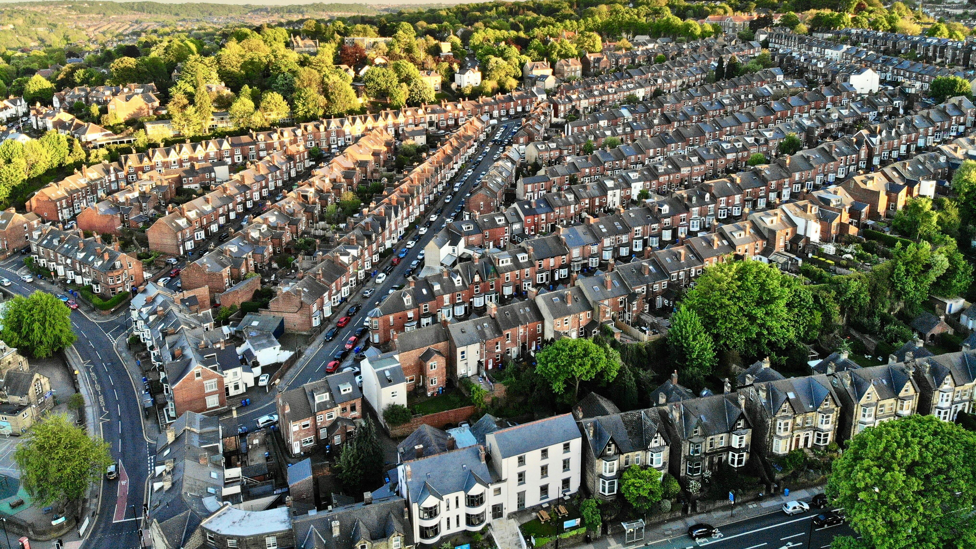 UK housing price growth slows amid high mortgage costs