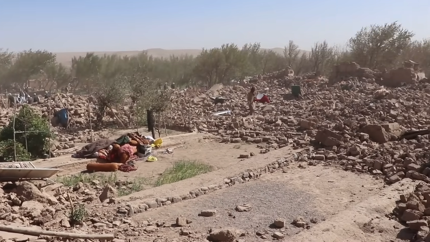 Afghanistan earthquake kills at least 800, injures 3,000