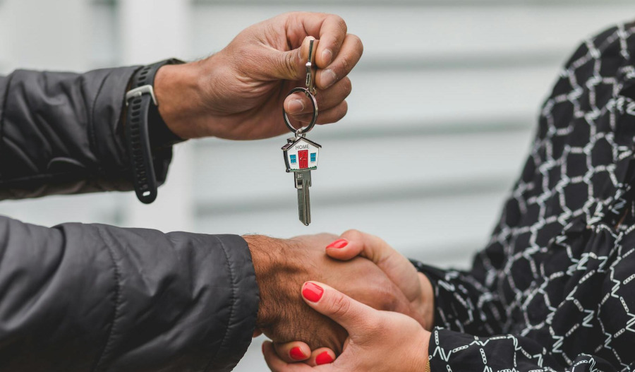 US homeowner costs rose in 2024 amid high mortgage rates