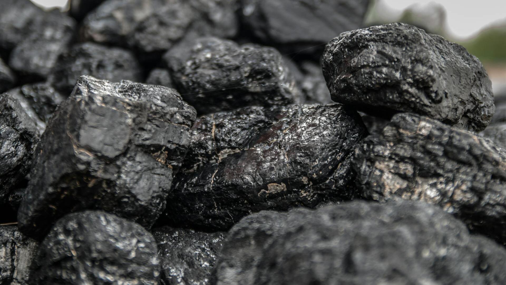 New Hope profits fall as global coal prices decline