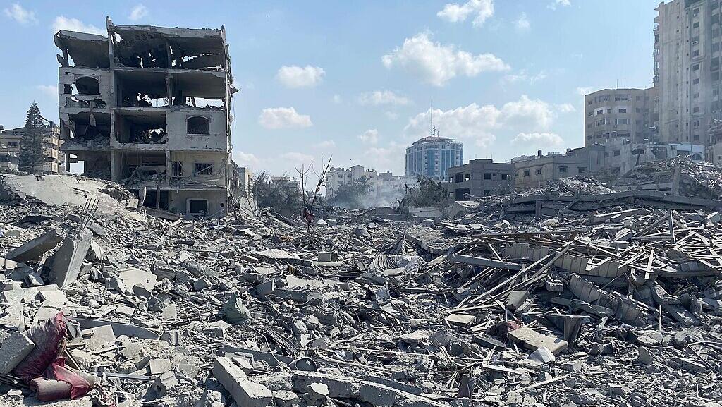 Israel launches ground offensive on Gaza City