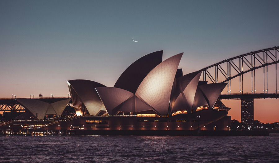 ASX 200 dips as real estate, miners drag ahead of Fed