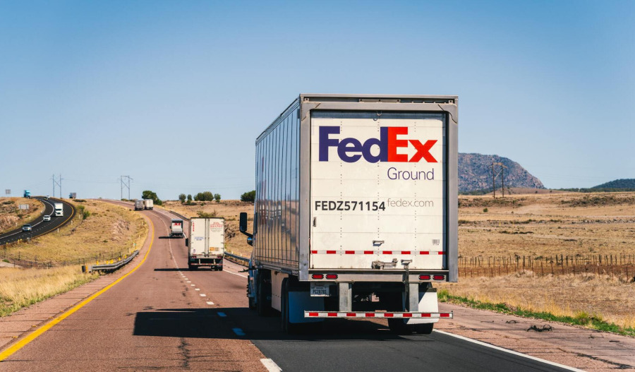 FedEx beats estimates amid cost reduction plan