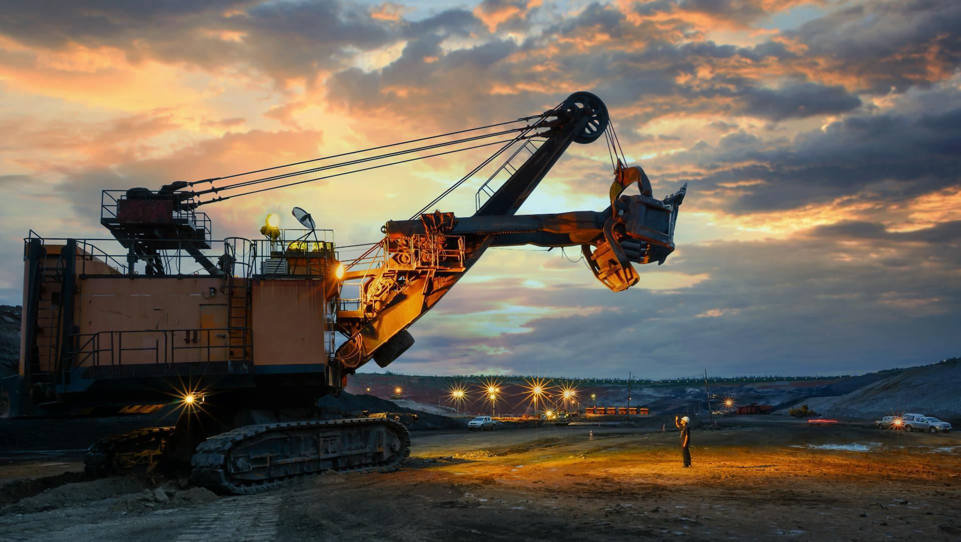 Anglo, BHP cut nearly 1,000 jobs in Queensland