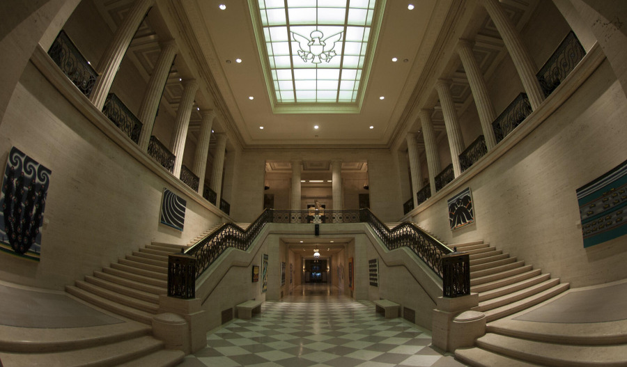 Historic Fed meeting as Miran appointed, Cook survives