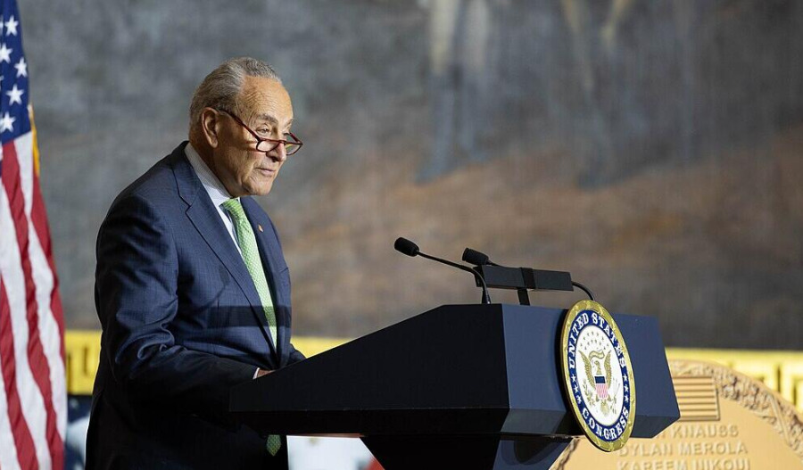 US Democrats seek Trump talks to avert shutdown