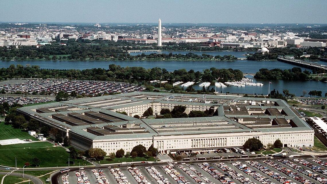 Pentagon says media must withhold sensitive information