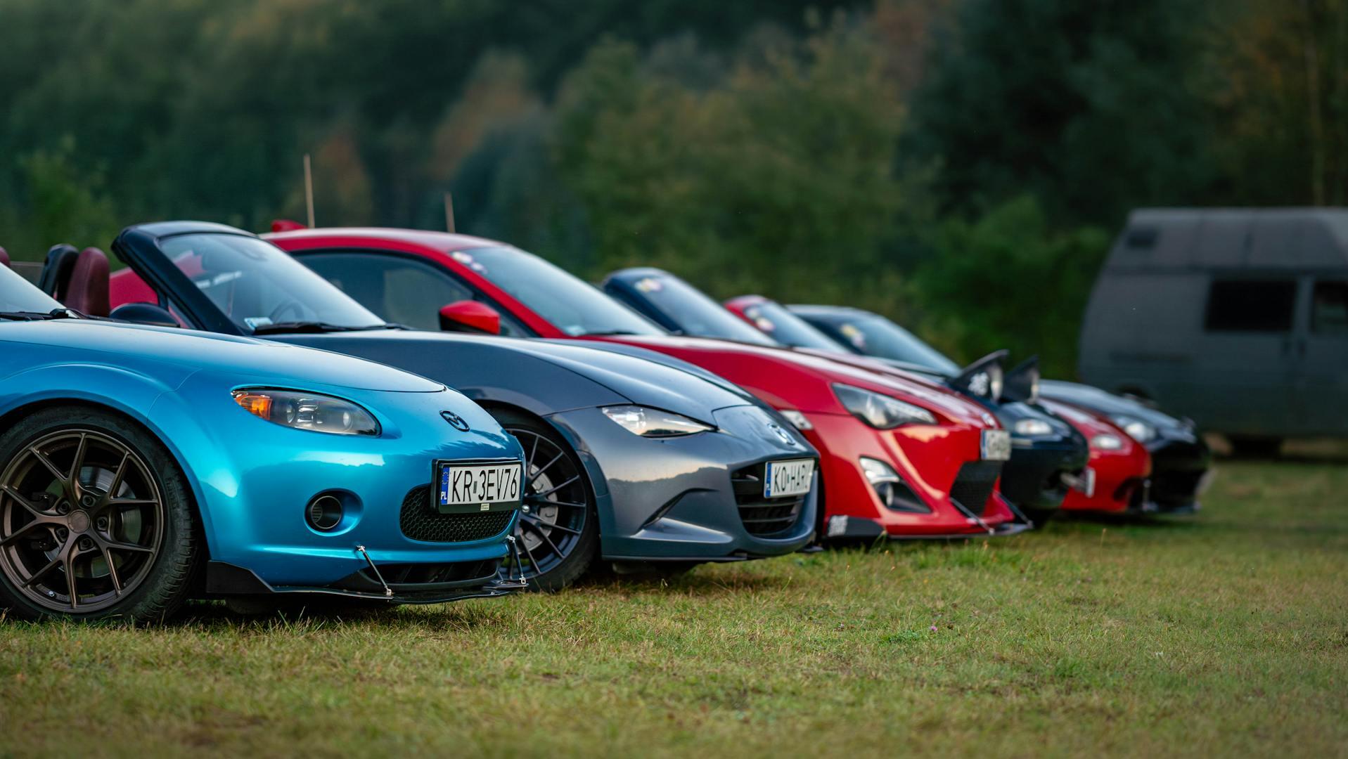 Toyota and Mazda plan hybrid sports car partnership