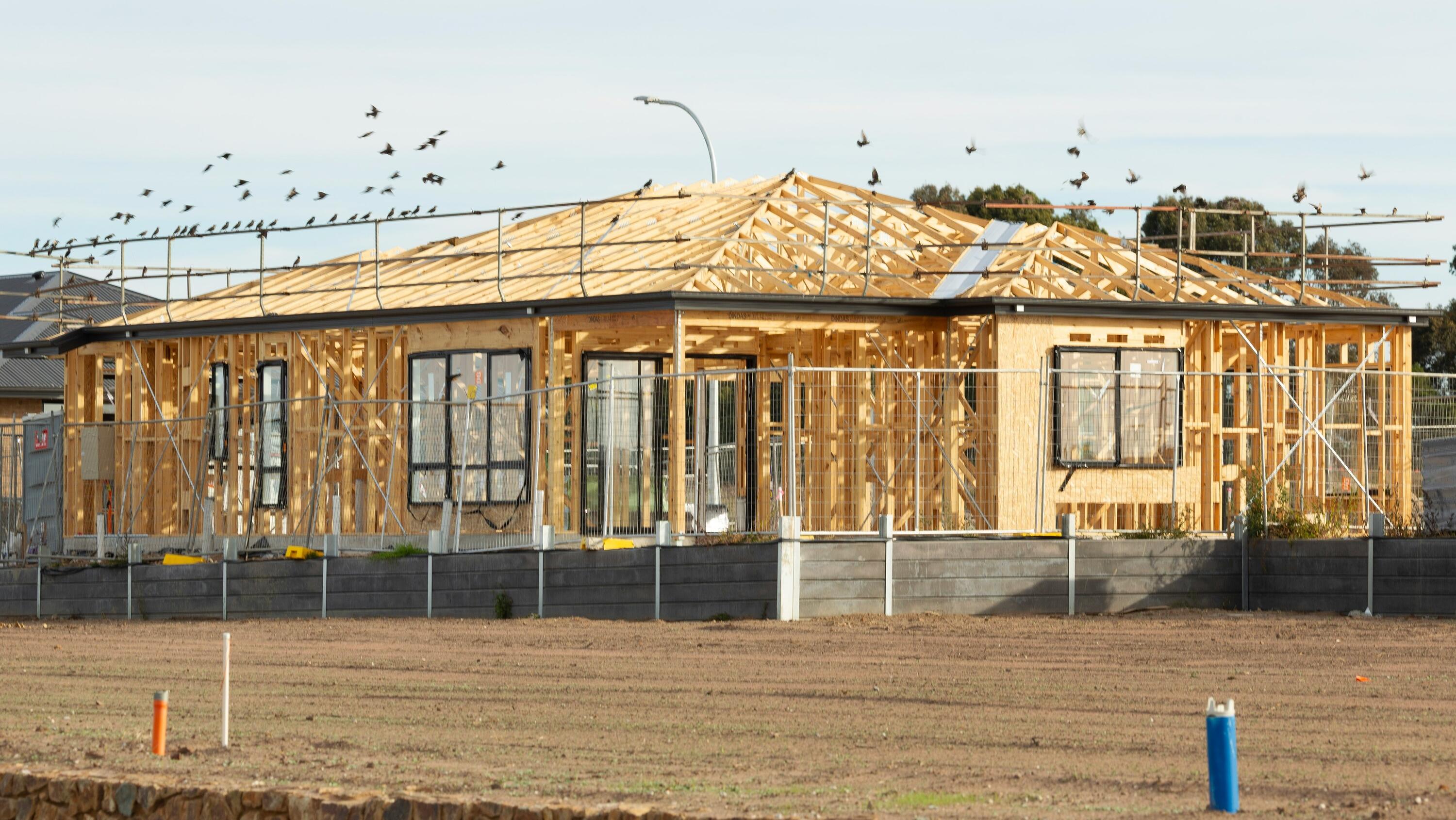 Australian dwelling approvals extend declines in August