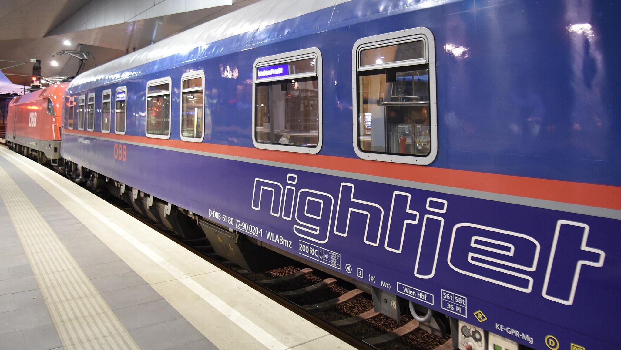 Paris night train to end amid France's budget cuts