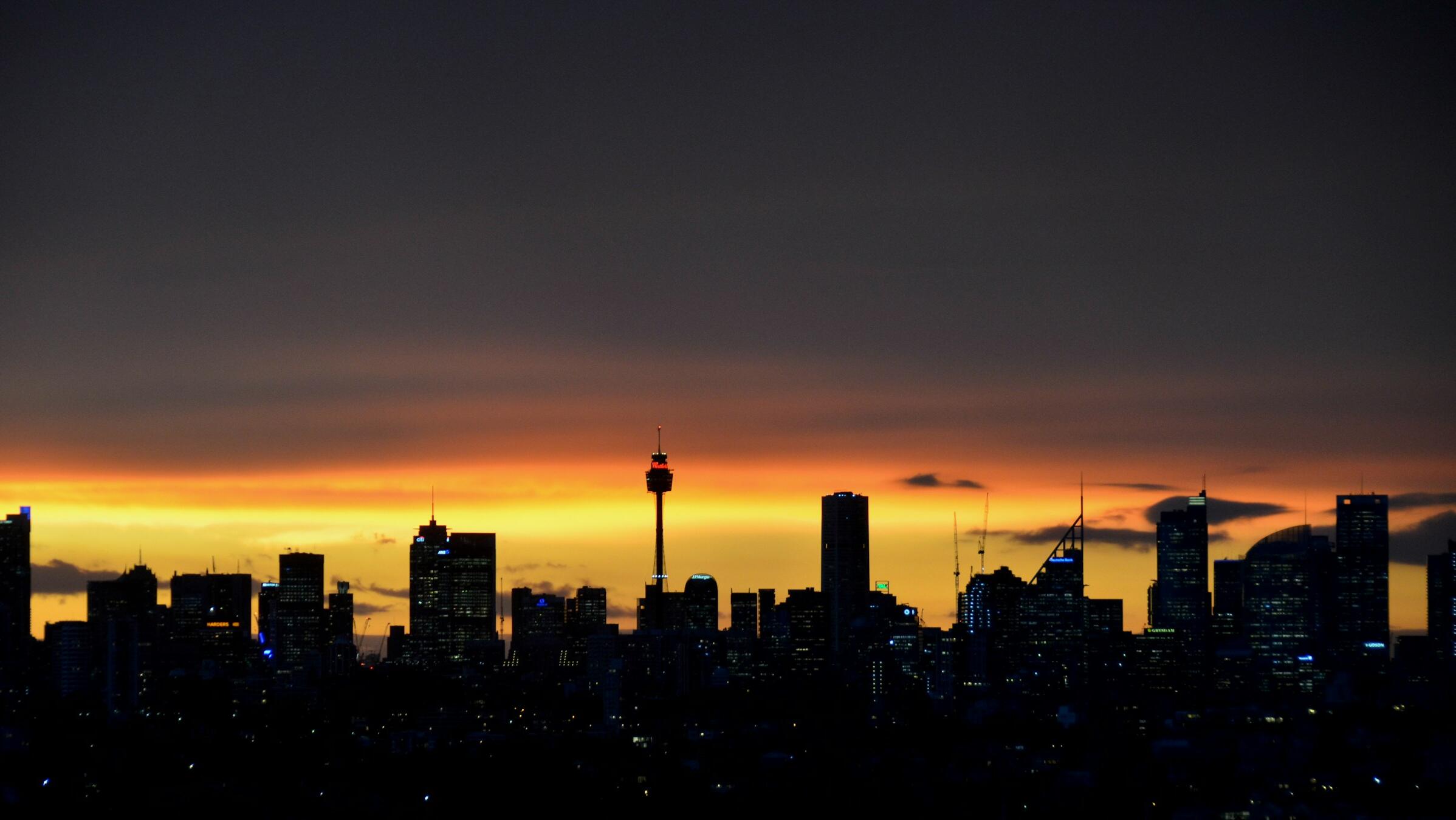 ASX 200 ends flat; investors cautious amid US shutdown