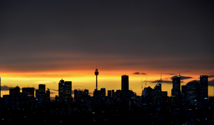 ASX 200 ends flat; investors cautious amid US shutdown