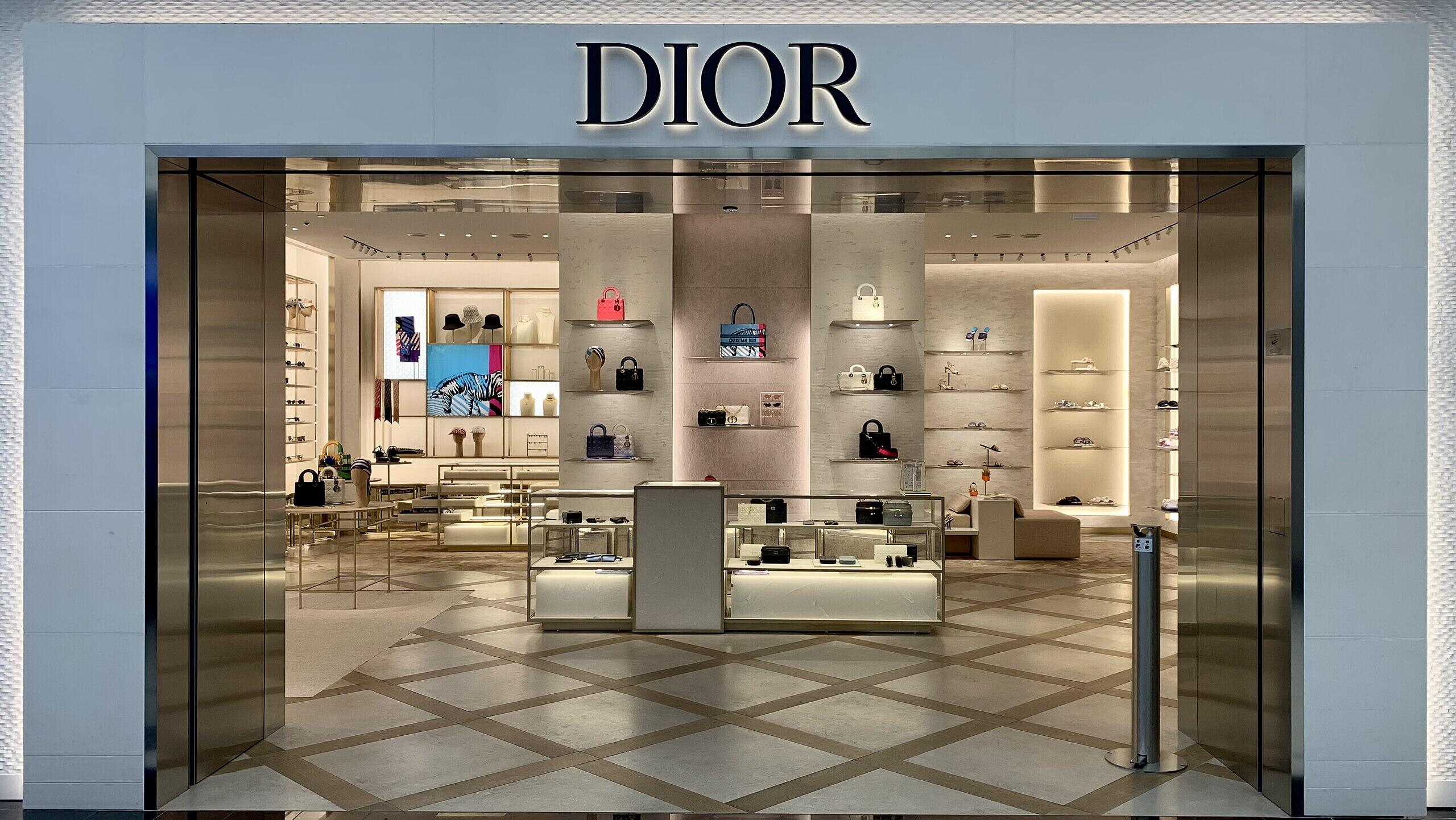 Jonathon Anderson debuts Dior womenswear in Paris