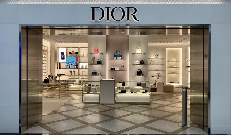 Jonathon Anderson debuts Dior womenswear in Paris