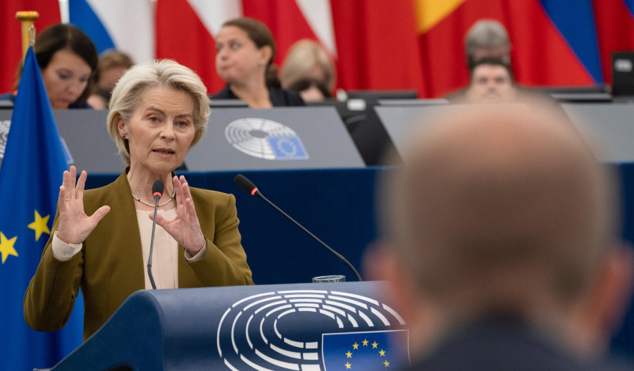 EU backs 'drone wall' to counter Russian incursions