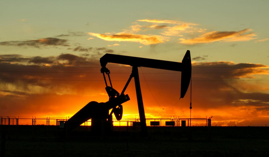 Oil ticks up; set for steepest weekly fall since June