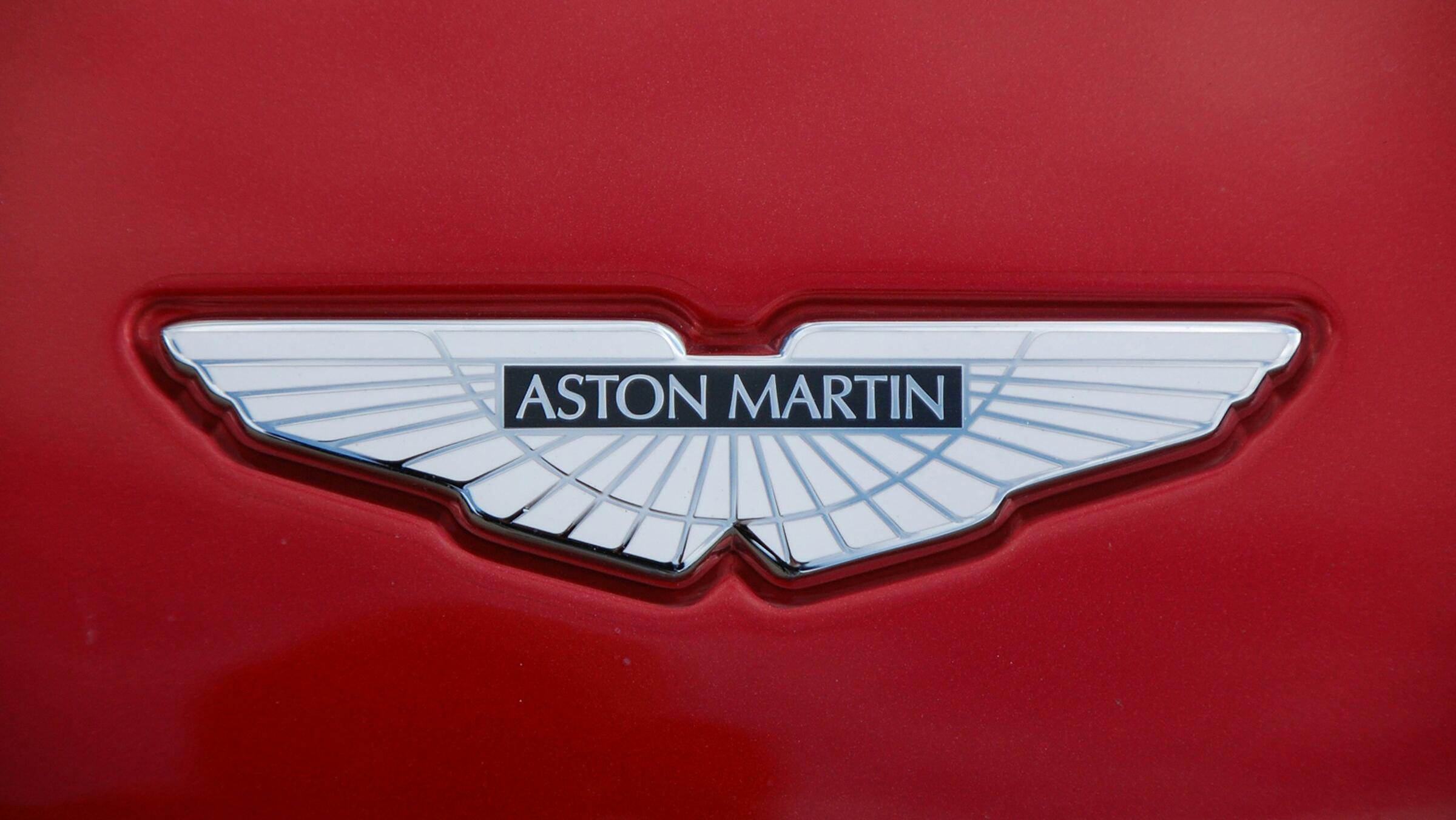 Aston Martin shares fall due to tariff uncertainties