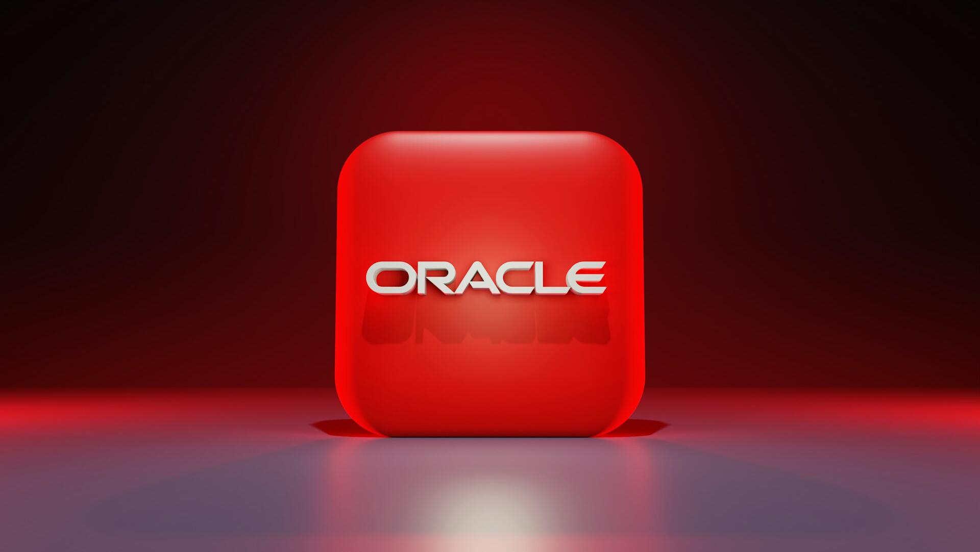 Oracle falls due to lower than expected profit margin