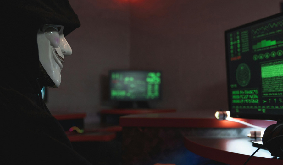 Stolen Qantas customer data flies onto the dark web