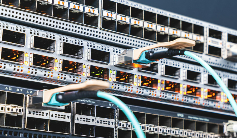 Macquarie sets record with A$40bn data centres sale