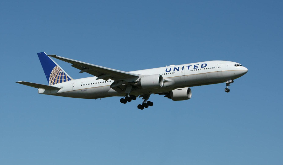 Delta Airlines beats on earnings, passengers increase