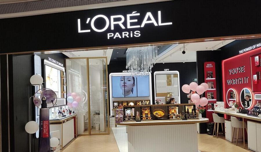 Gucci owner Kering to sell beauty division to L’Oreal