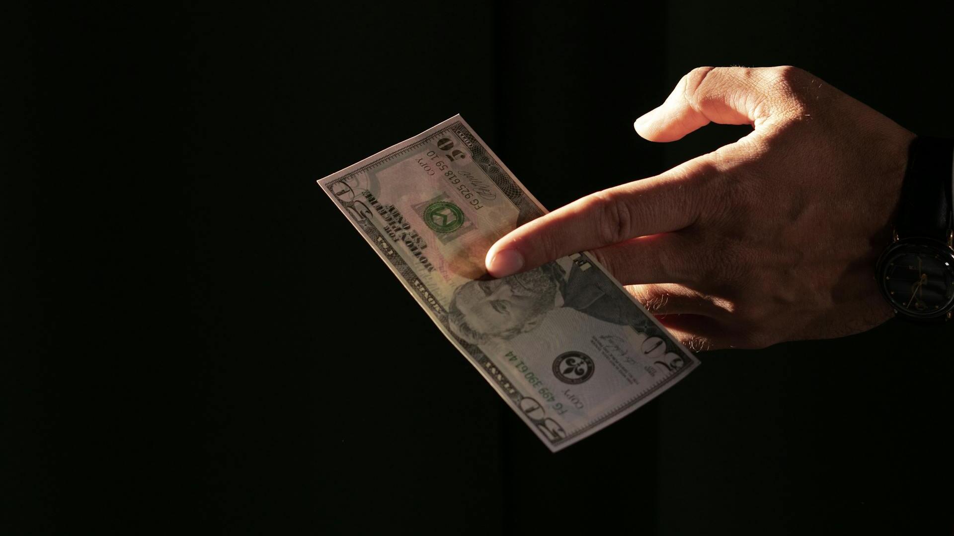 FX Week Ahead: DXY steady, trade tensions in focus