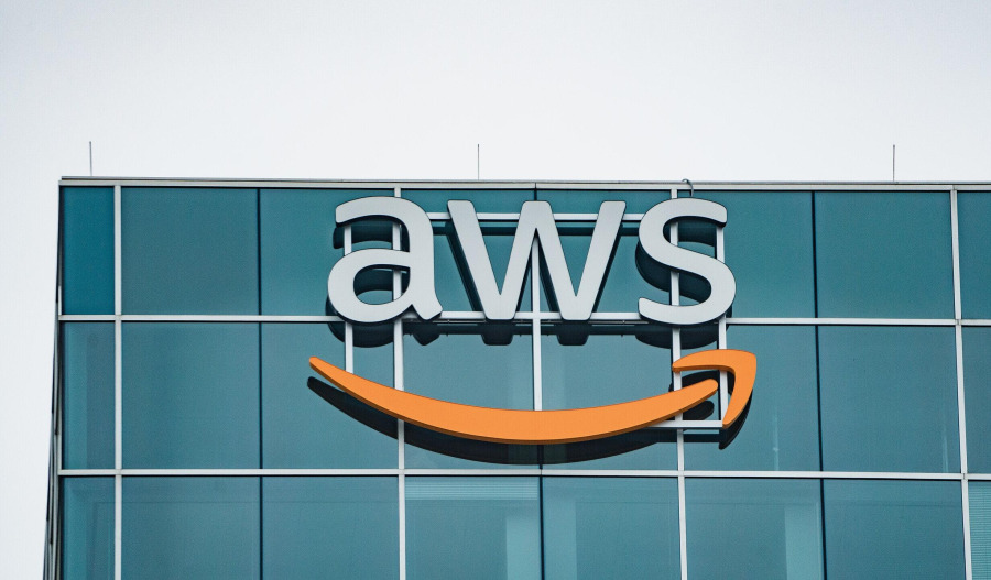 Amazon outage cripples major websites across the globe