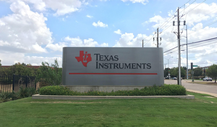 Texas Instruments slumps 8.1% on weak Q4 outlook