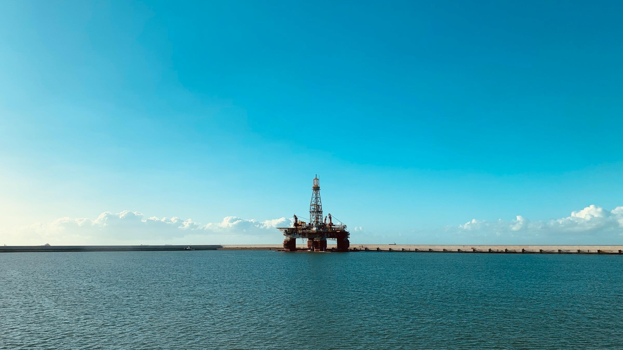Oil surges 3.5% as Russia sanctions disrupt trade flows