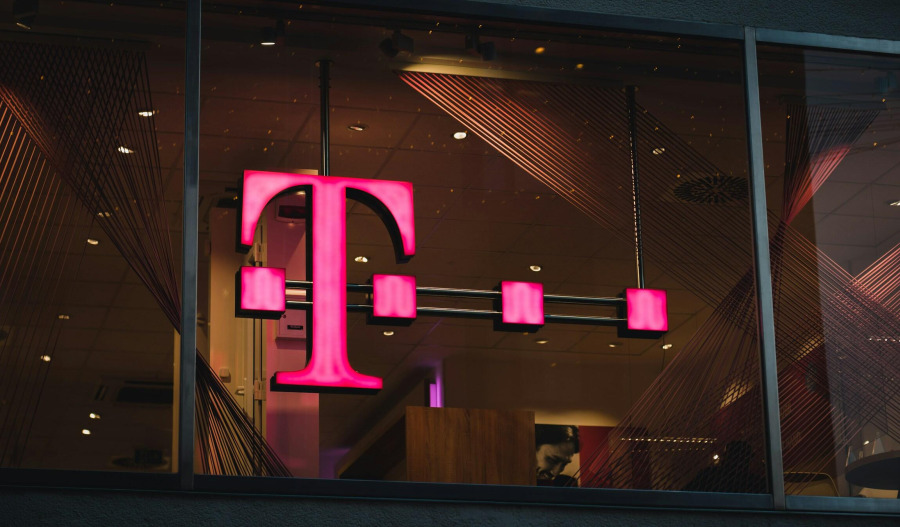 T-Mobile delivers positive growth in its third quarter