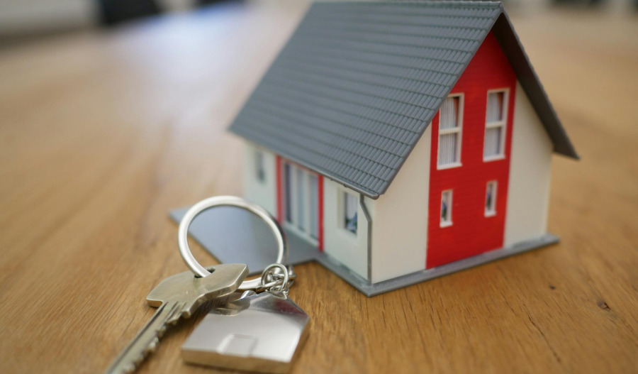 US home sales rise in September as mortgage rates dip