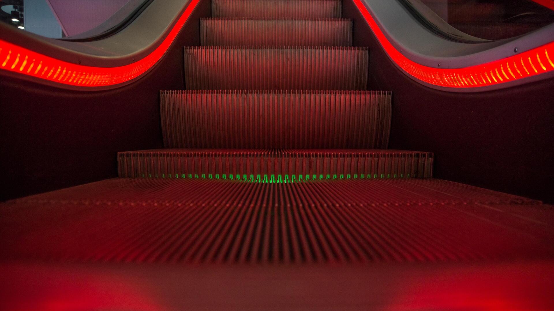 Trading floor: Ramelius down; Breville, Finder gain