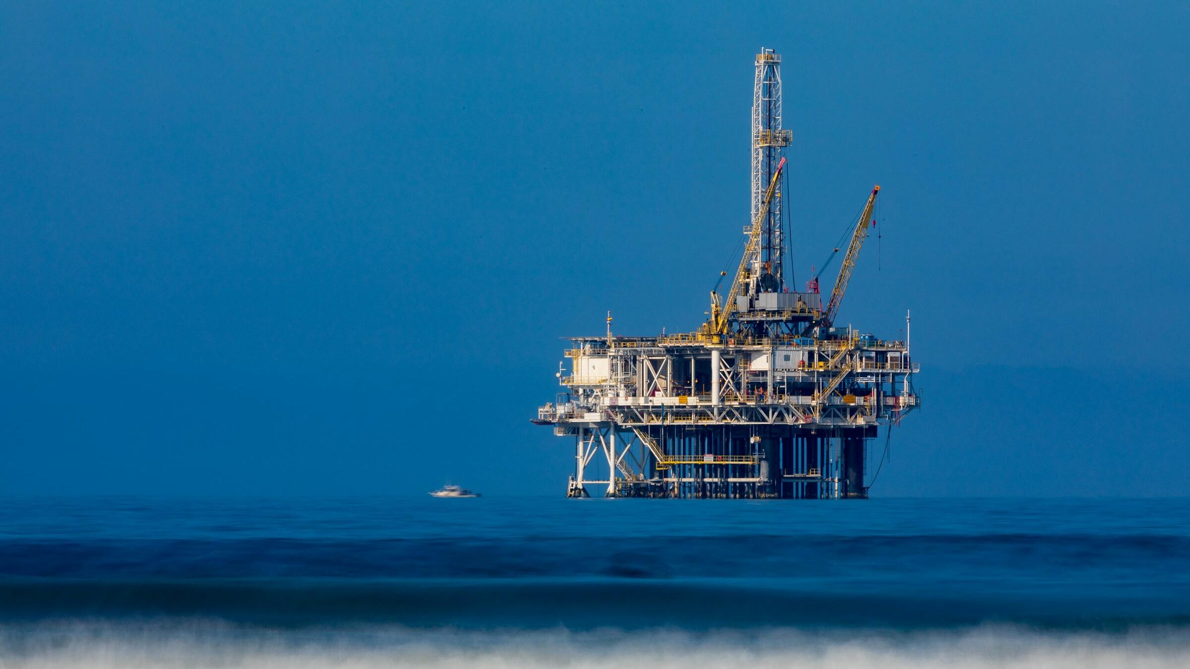 Oil climbs as US-China trade framework lifts sentiment