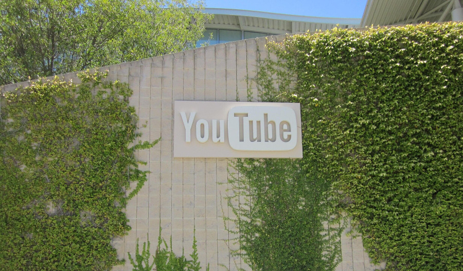 YouTube unveils new AI features powered by Google DeepMind