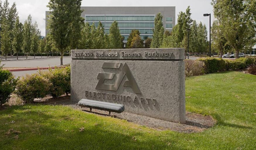 EA net sales slide as Saudi-led buyout looms