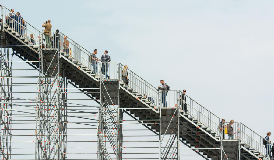 Trading floor: MinRes, Activeport up, Coles down