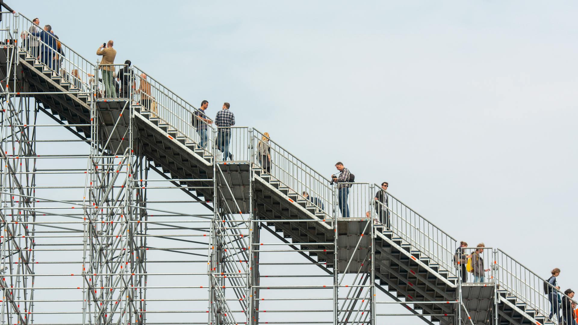 Trading floor: MinRes, Activeport up, Coles down