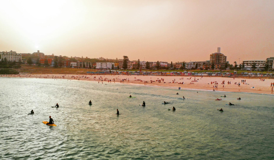 ASX 200 ends flat; posts 1.5% weekly decline