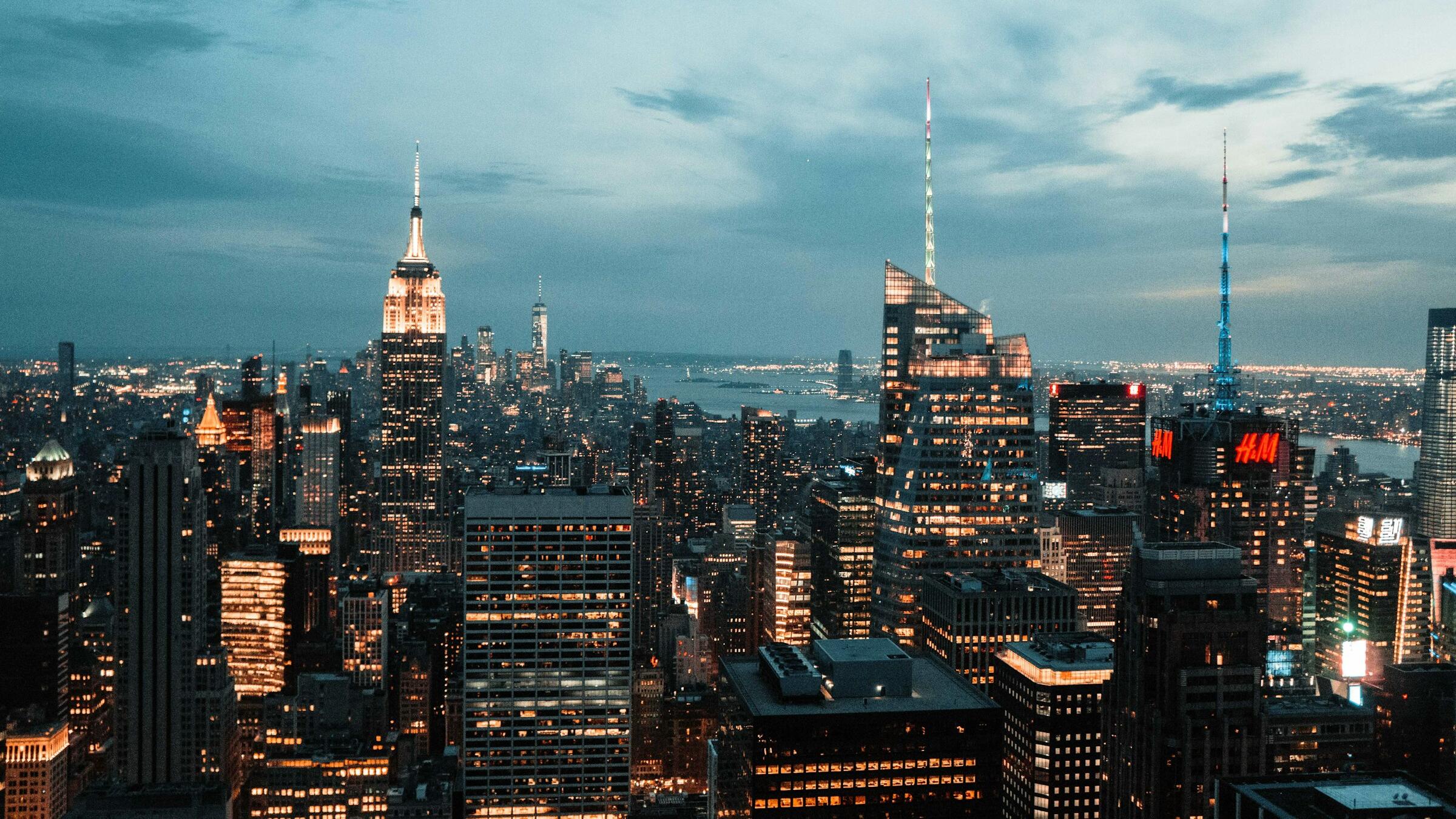 Markets: US futures tick up, earnings remain in focus