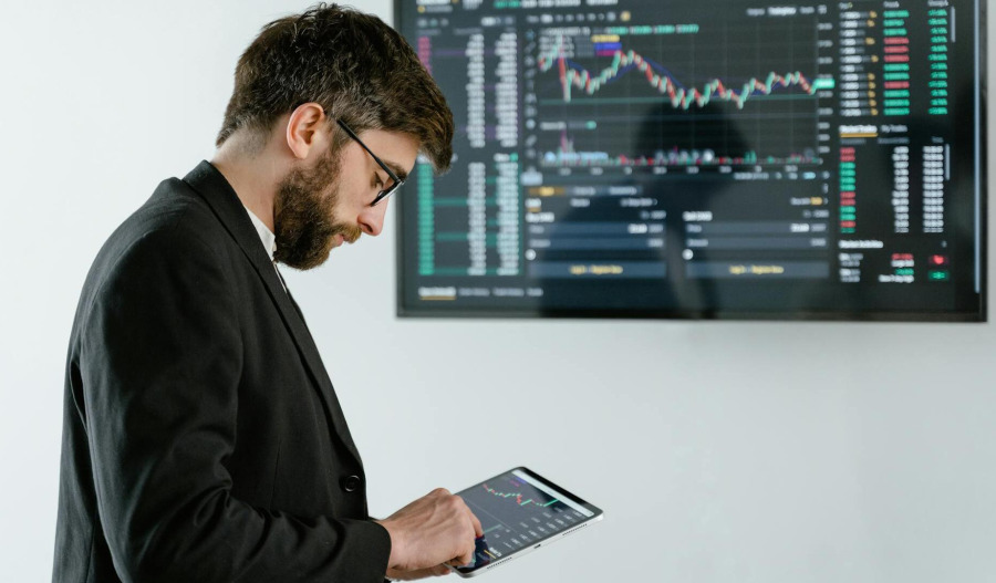 Live blog: Earnings season - Uber, AMD, Spotify, & more