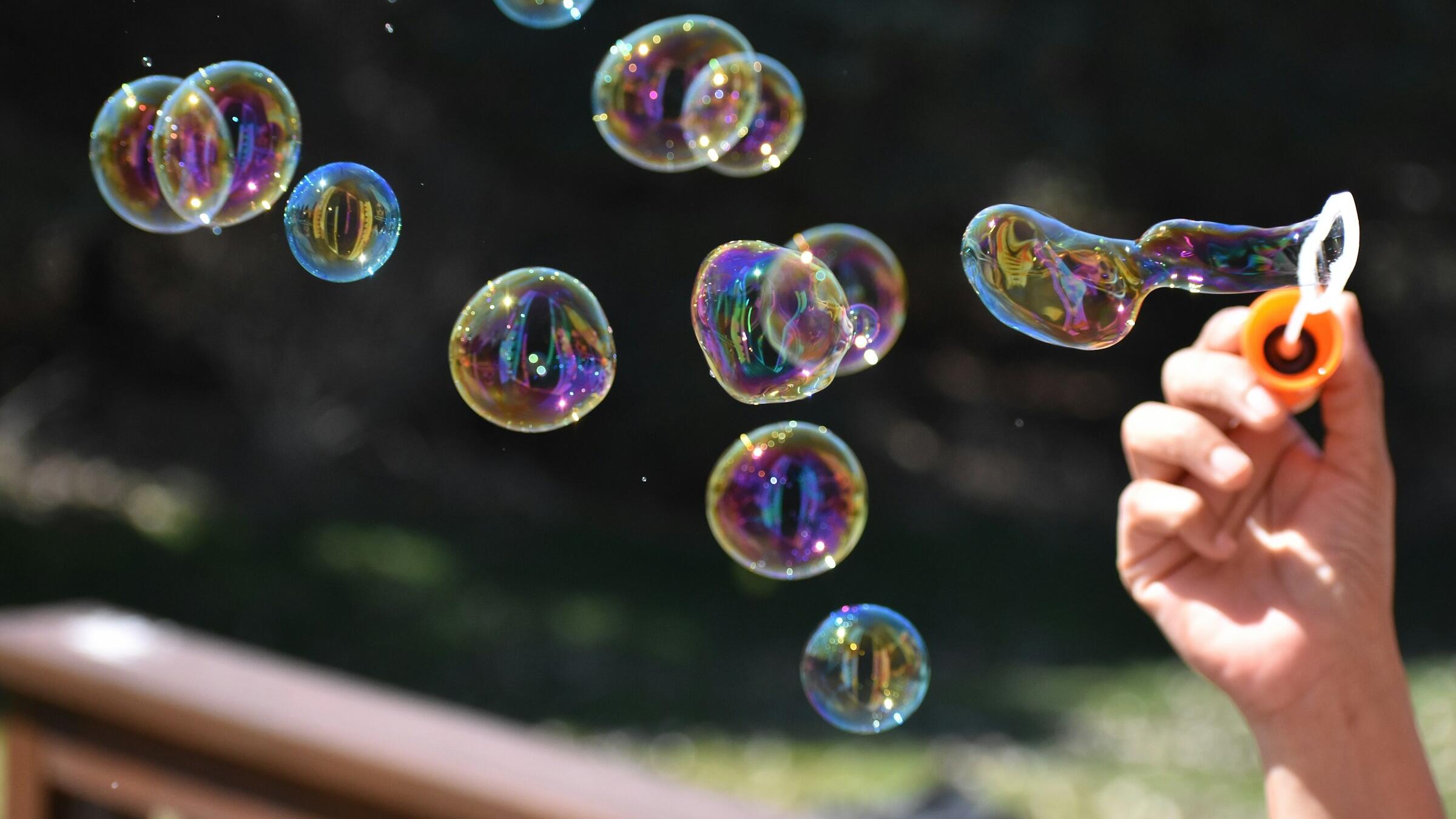 Wall Street bankers warn about market valuations