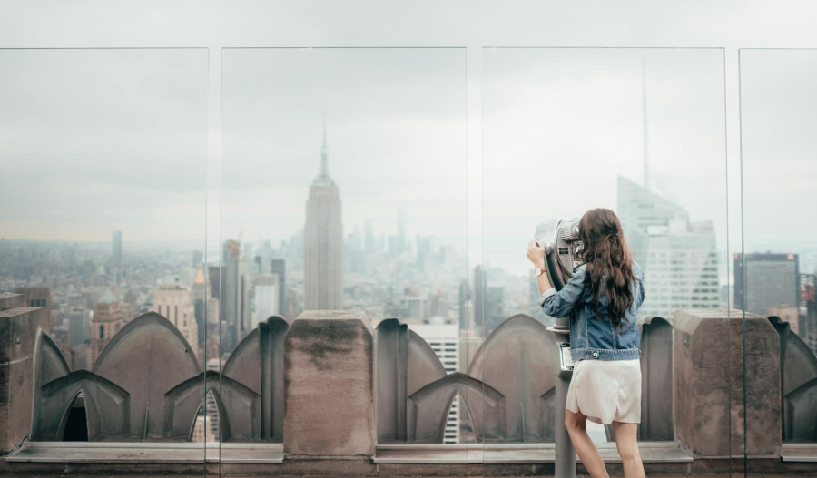 US benchmarks scope higher finish as tech rebounds