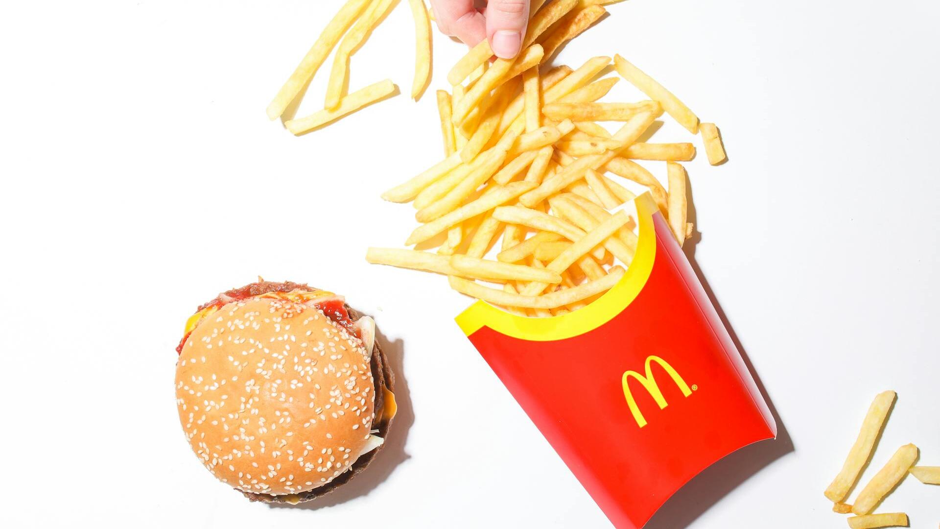 McDonald's sales growth misses estimates in Q3