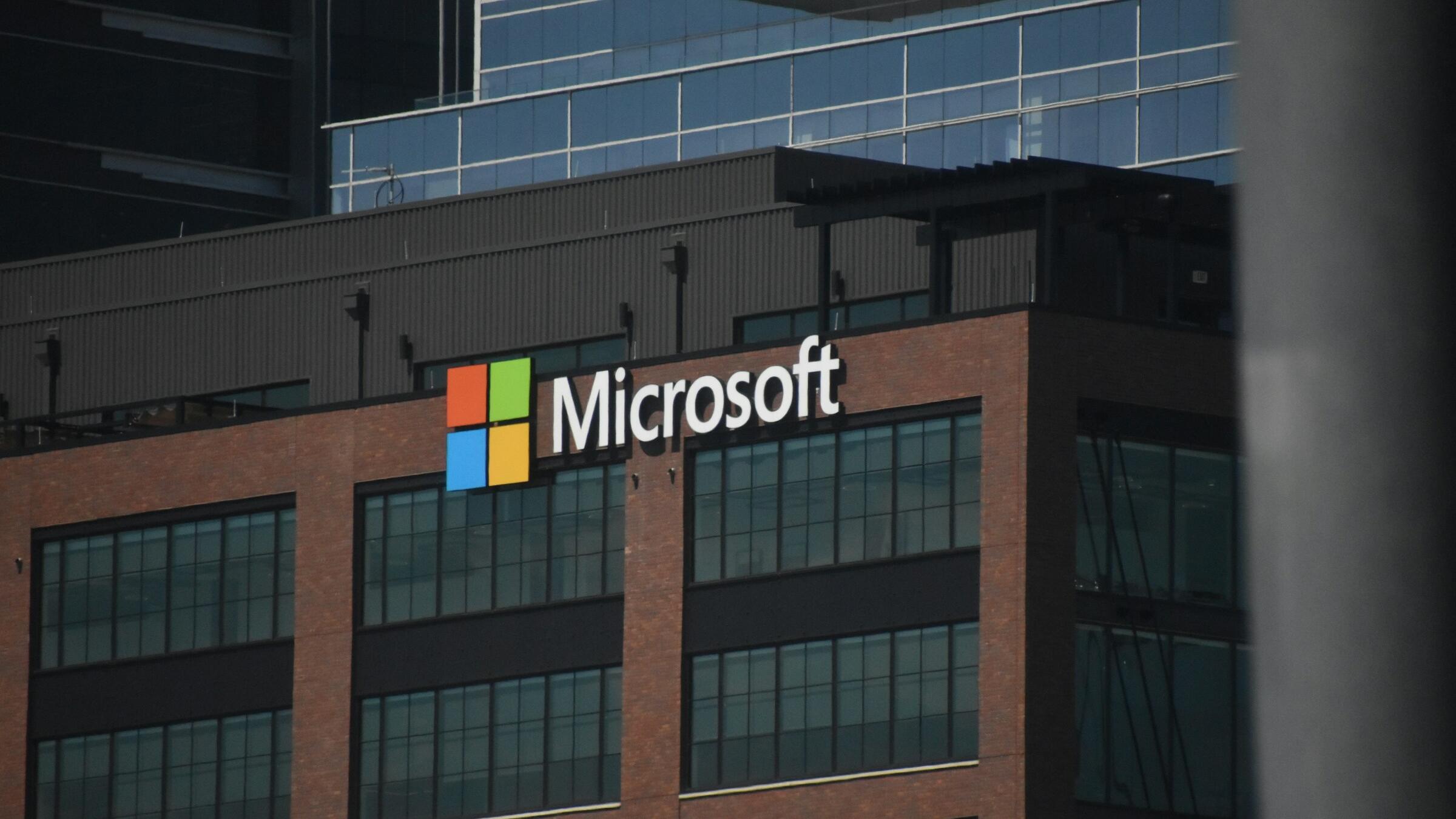 Microsoft apologises, refunds overcharged customers