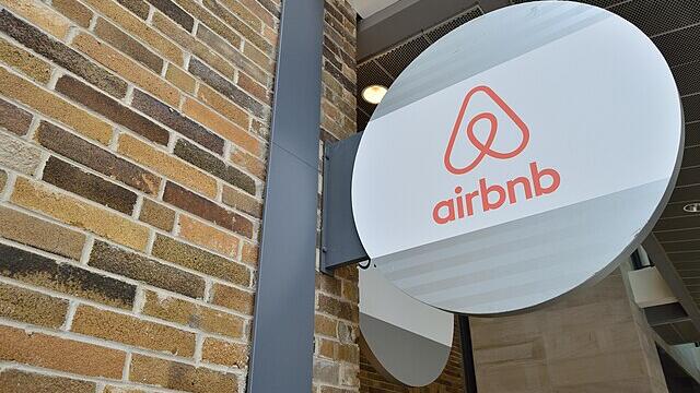 Investors give Airbnb Q3 result positive review