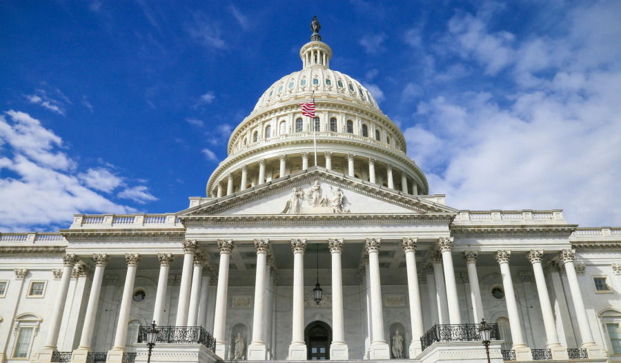 Hassett: US govt workers can expect back pay next week