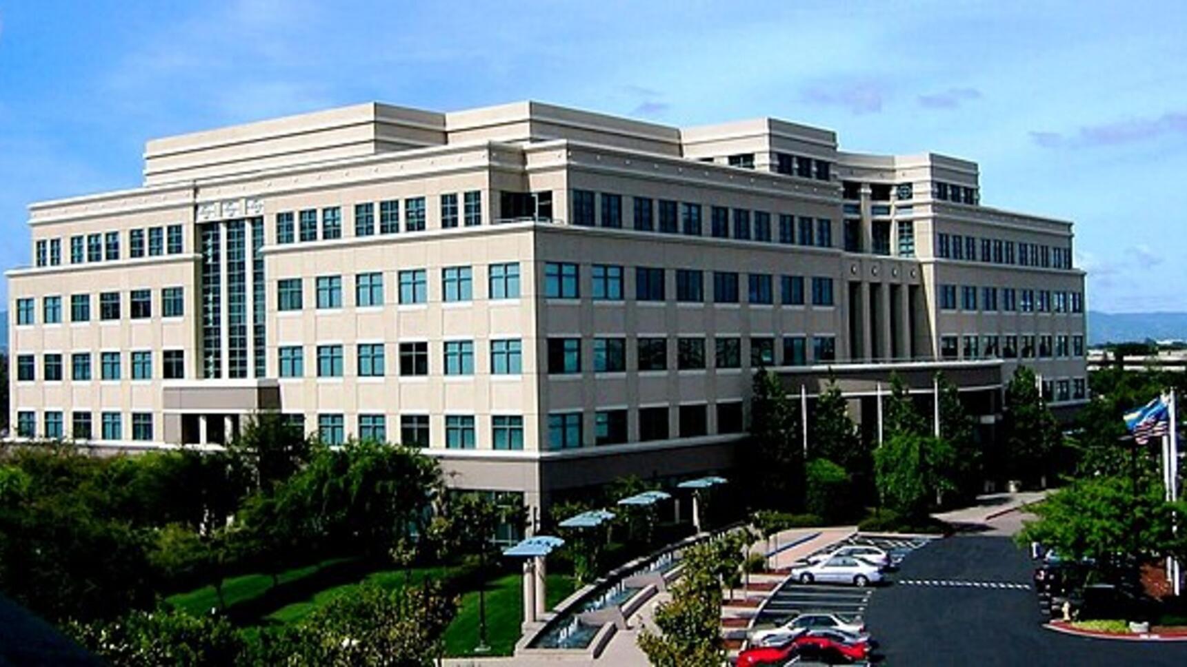 Cisco shares hit new high on Q1 result, revenue upgrade