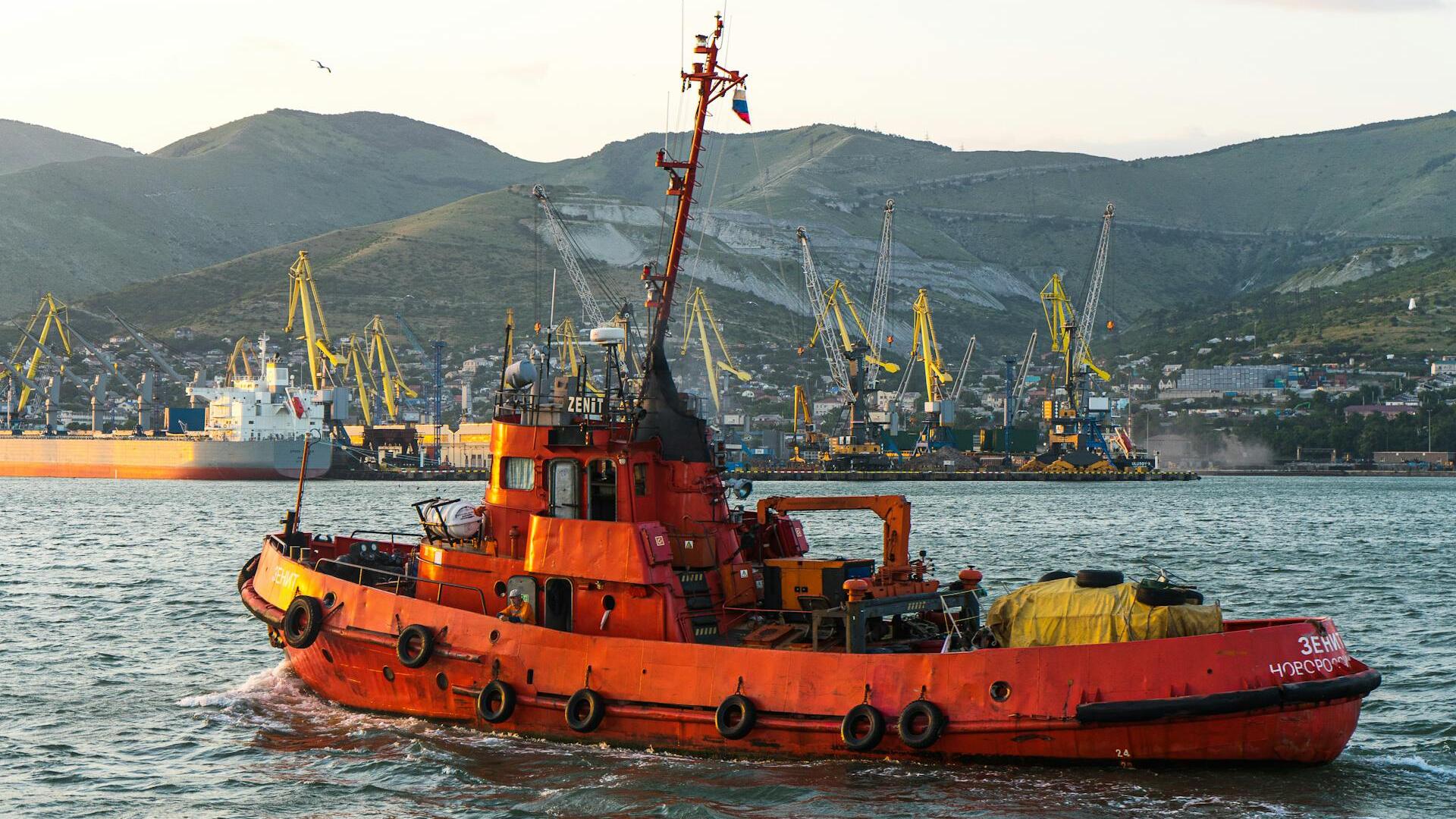 Oil jumps after Ukrainian strike hits Russian export hub